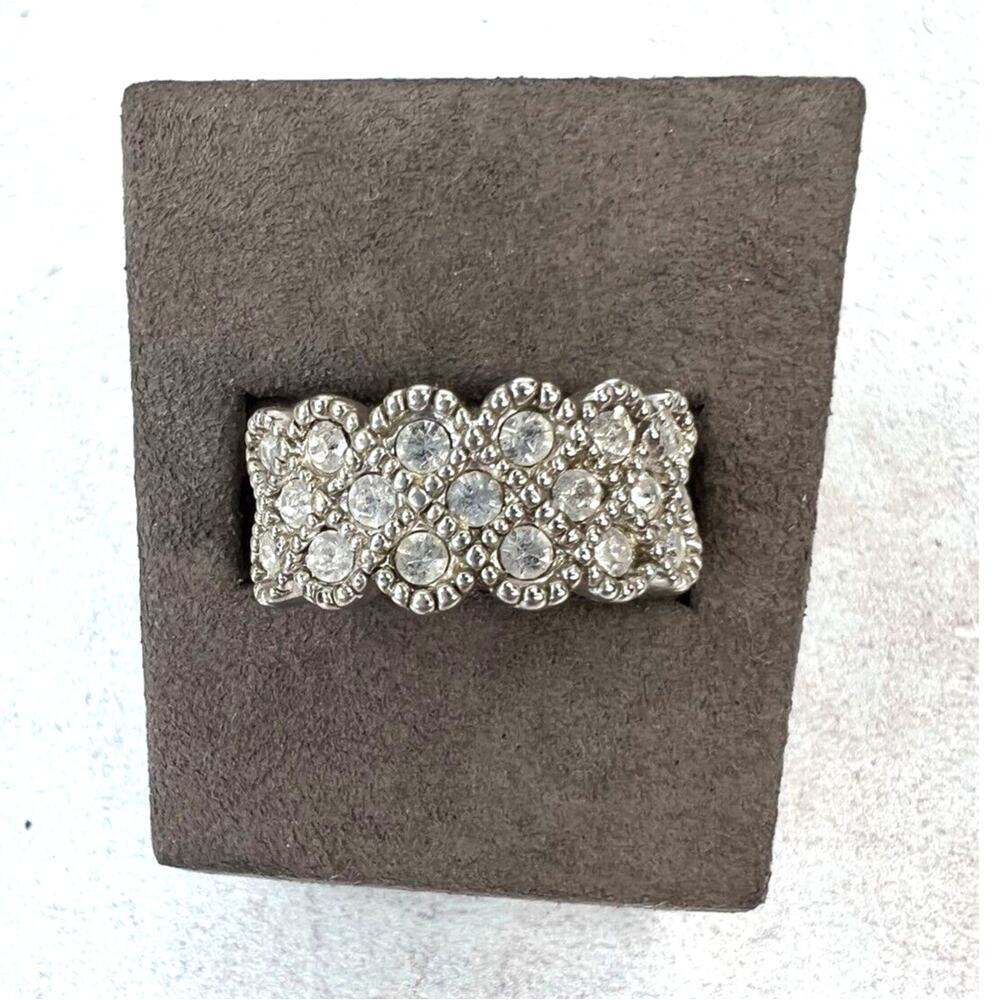 Vintage Women's Fashion Silver-Tone Cubic Zirconia Anniversary Cocktail Ring - 8